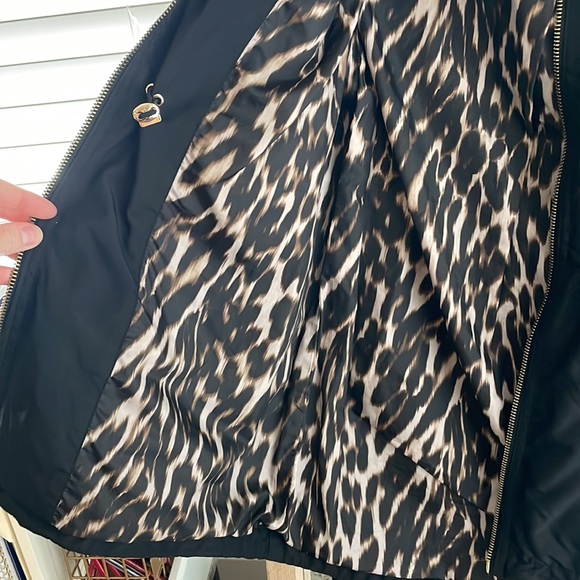 Michael Kors coat / jacket super comfy and the best on a rainy day - dress it up - Picture 5 of 13